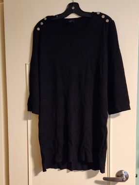 Yest Black Long Sleeve Button-Shoulder Dress